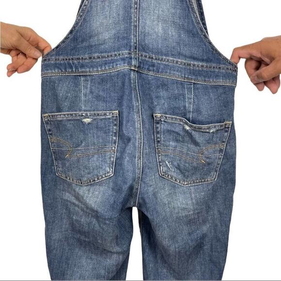 American Eagle Tomgirl Distressed Blue Denim Jeans Overall Size XS Relaxed Fit - Picture 7 of 16